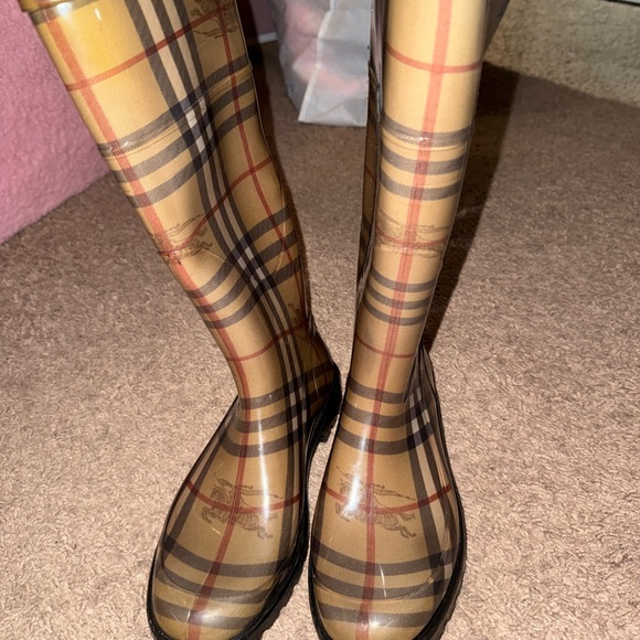 Burberry Women's Checkered Rain Boots - Beige and Black - Picture 1 of 2